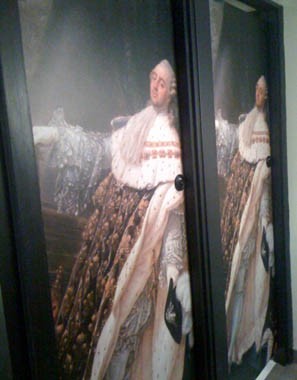 Laminates on cubicle doors
